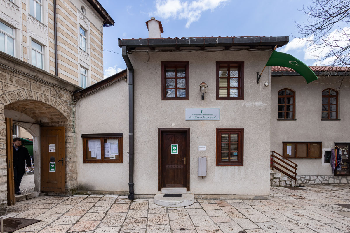 Gazi Husrev-begov mekteb